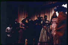 Tri70-03_t.jpg (141549 bytes)