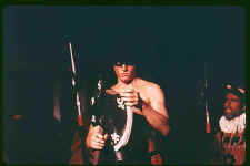 Yeo70-047_t.jpg (98147 bytes)