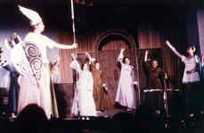 ida72_16.jpg (26621 bytes)