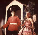 io72_15.jpg (18937 bytes)